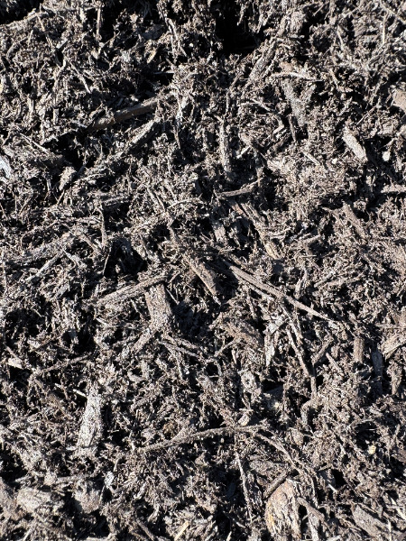 Premium Triple Shredded Dyed Brown Mulch